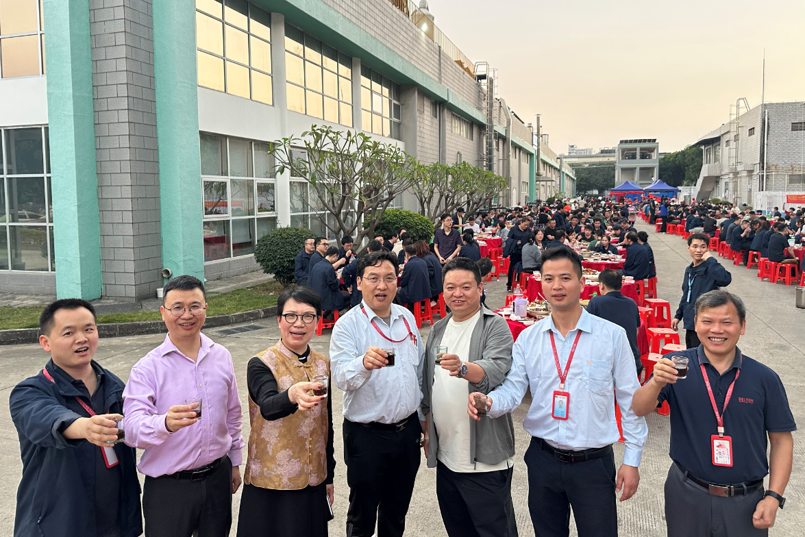在98858vip威尼斯游戏，，我们这样过个暖心年！
